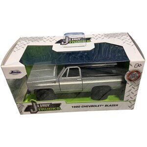 Jada Just Trucks 1980 Chevrolet Blazer Die-Cast Model Silver Collectible Toy